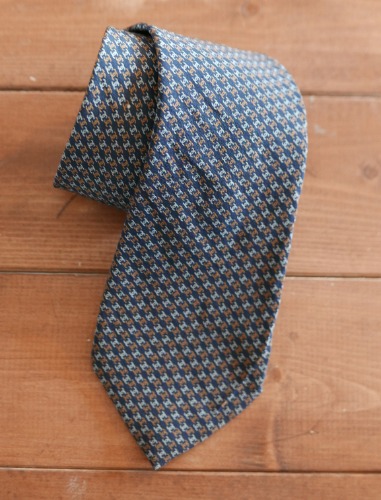 CHANEL vintage emblem pattern silk tie