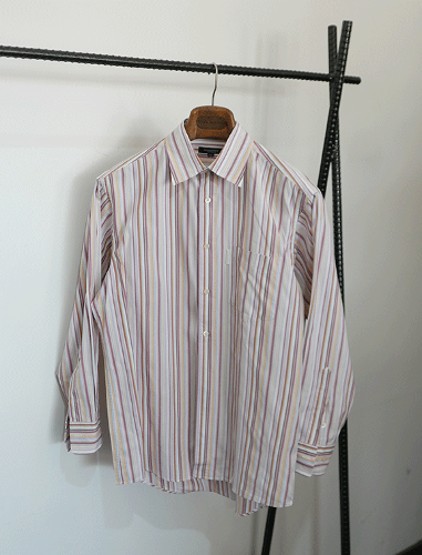 BURBERRY&#039;S stripe shirts