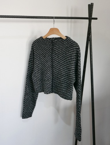wool cropped knit