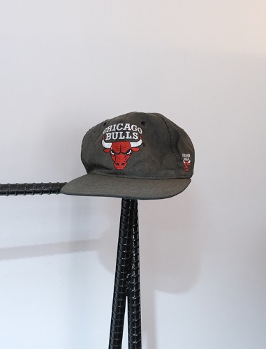 vintage chicago bulls cap