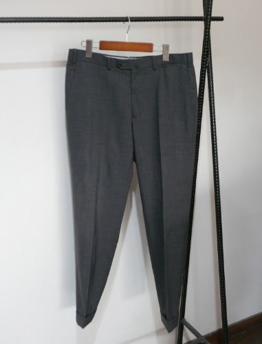 BARNEY&#039;S NEWYORK charcoal grey tailored pants MADE IN JAPAN