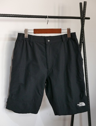 THE NORTH FACE technical half pants