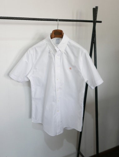 BROOKS BROTHERS button down half shirts