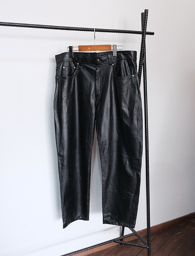 COW LEATHER wide fit pants